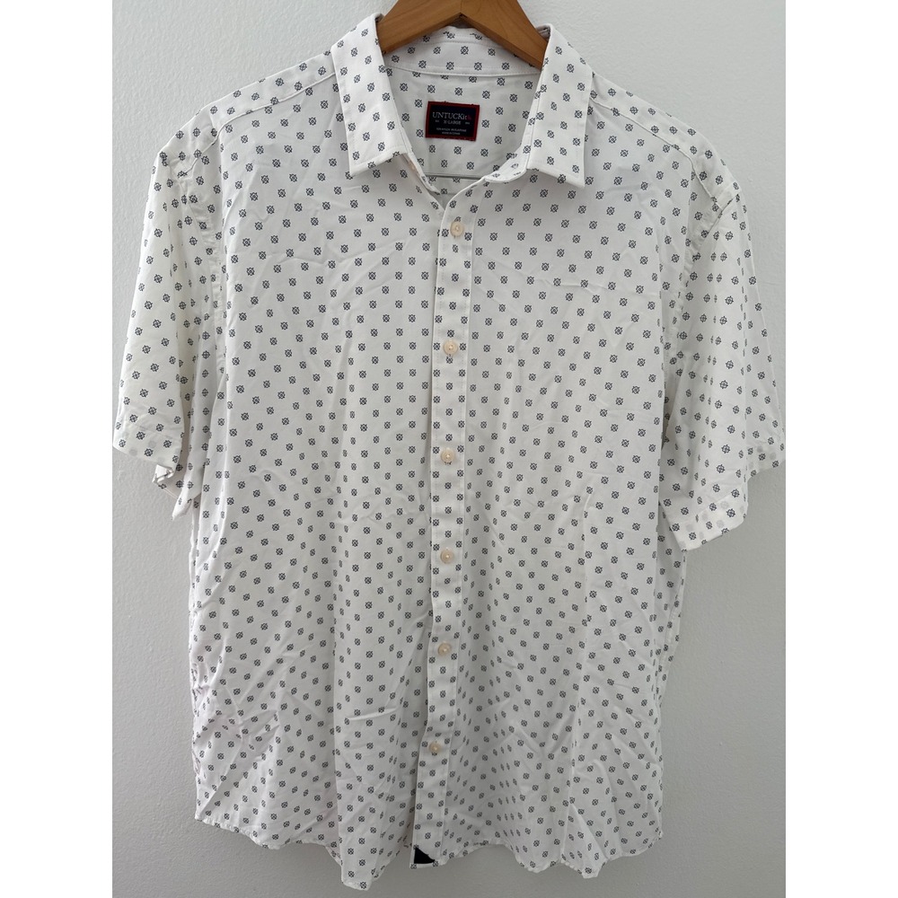 UNTUCKit Men's XL Mullins White Polo with Blue Geometric Print Lightweight Golf
